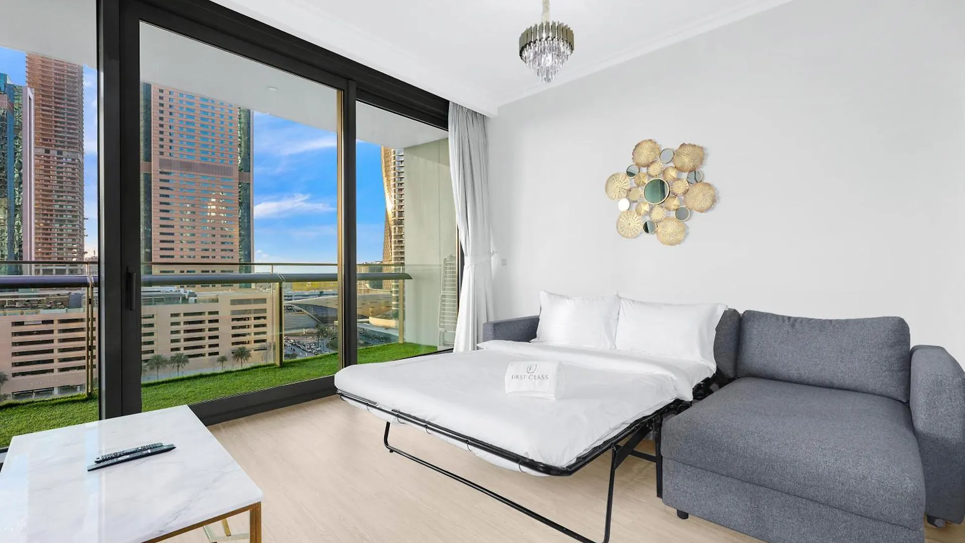 First Class 1Br With Dubai Skyline View Apartment