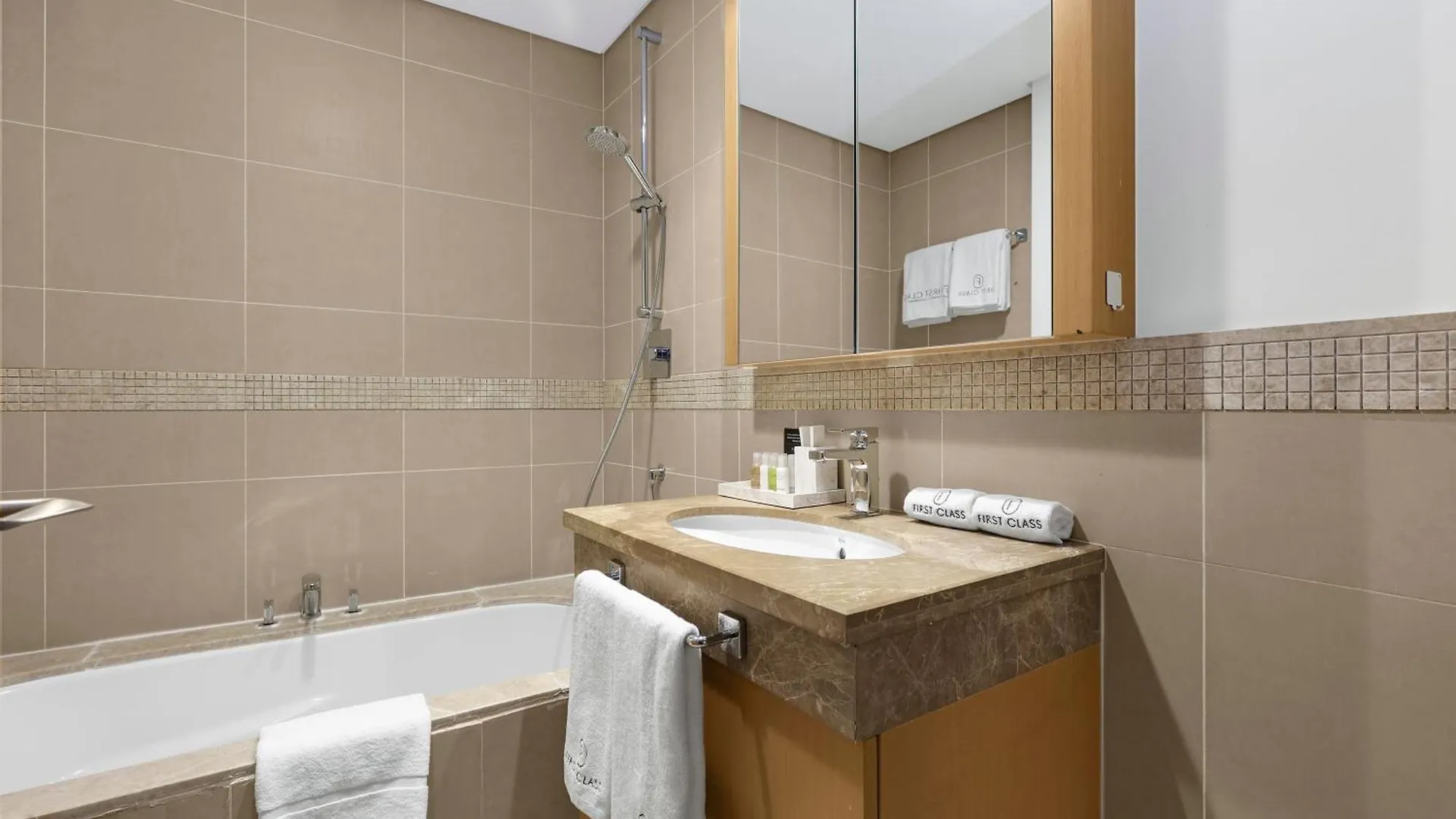 Apartment First Class 1Br With Dubai Skyline View United Arab Emirates